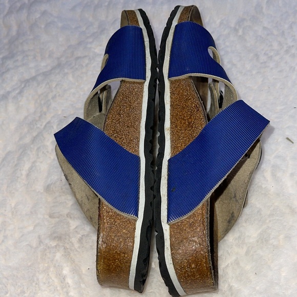 Birki’s Birkenstock Blue Sandals - Picture 4 of 8